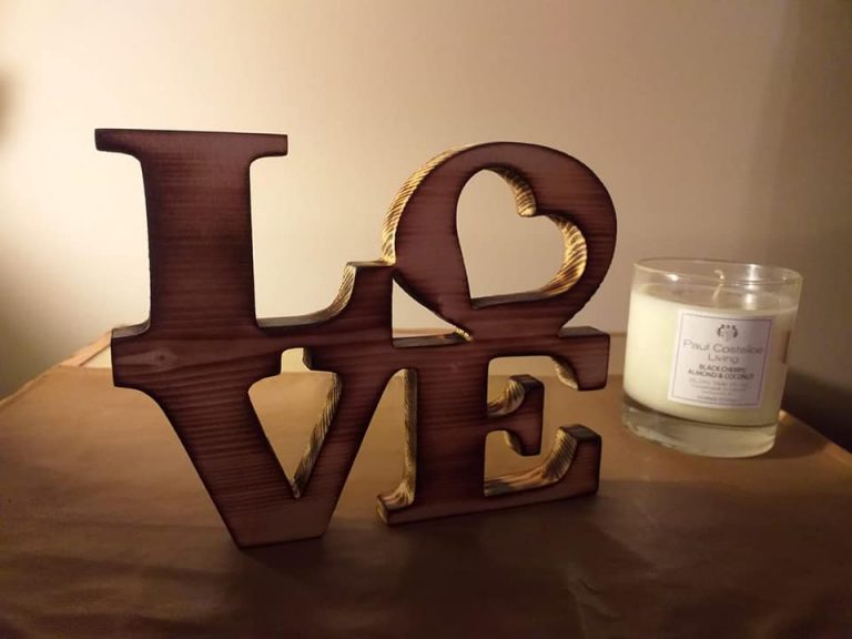 Love Sign – Burnt Effect